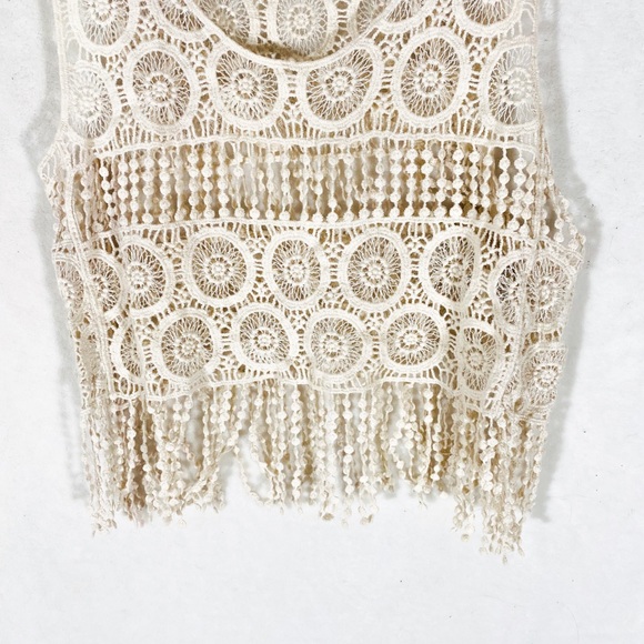 See through crochet fringed crop top - Picture 5 of 5